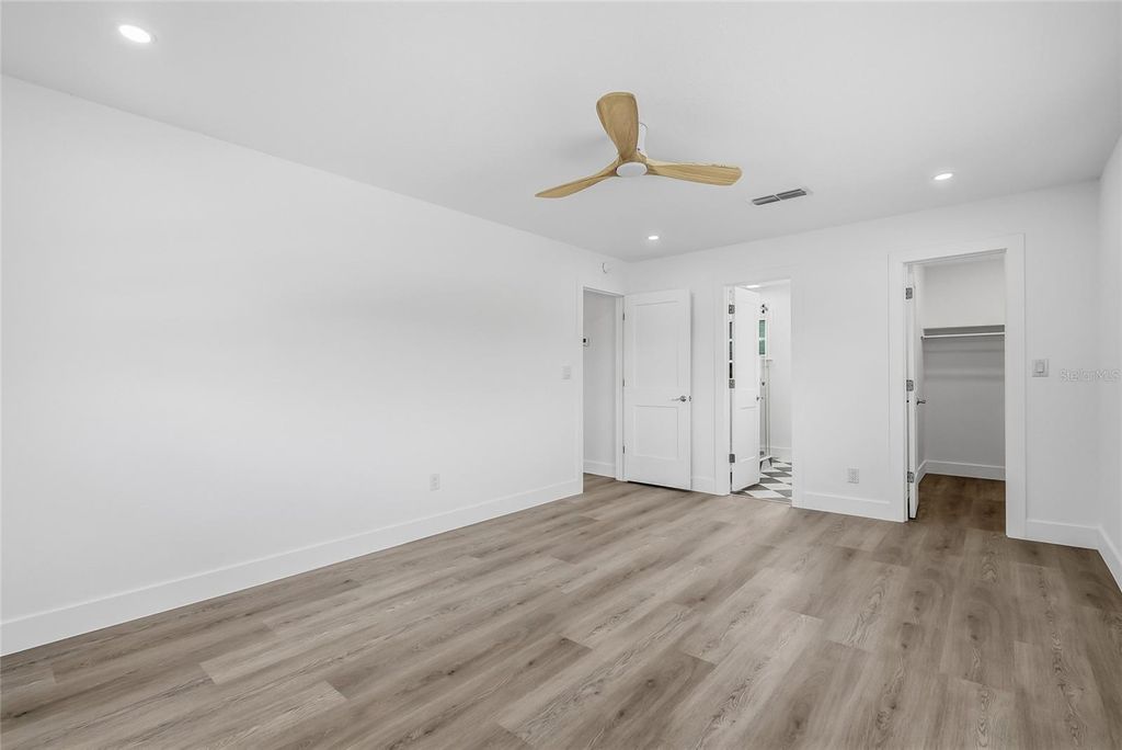 Image 31 of property listing at 1494 85TH AVENUE N, St Petersburg, FL 33702