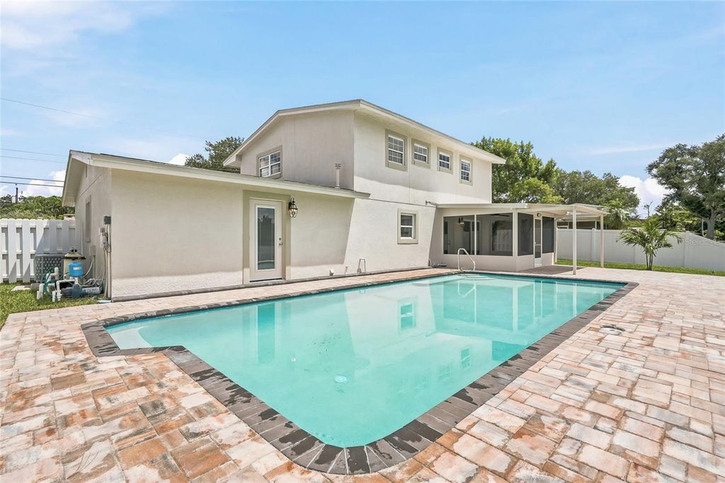 Image 47 of property listing at 1494 85TH AVENUE N, St Petersburg, FL 33702