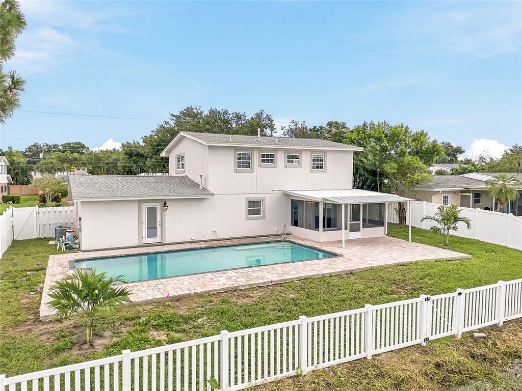 Image 51 of property listing at 1494 85TH AVENUE N, St Petersburg, FL 33702
