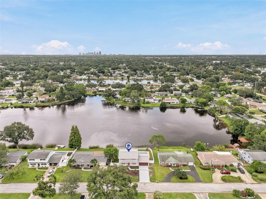 Image 7 of property listing at 1494 85TH AVENUE N, St Petersburg, FL 33702