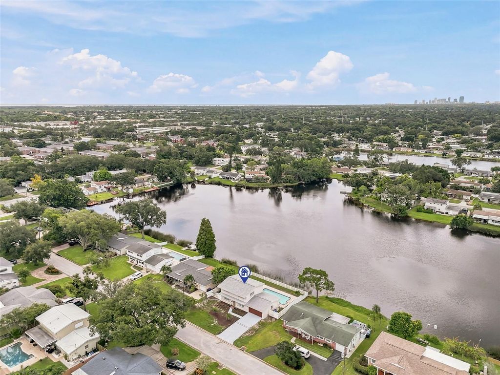 Image 61 of property listing at 1494 85TH AVENUE N, St Petersburg, FL 33702
