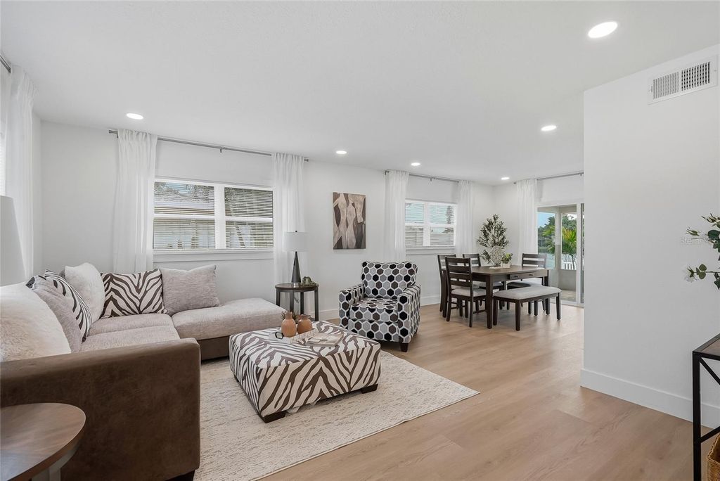 Image 8 of property listing at 1494 85TH AVENUE N, St Petersburg, FL 33702
