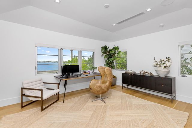2745 S Flagler Drive, West Palm Beach, FL 33405