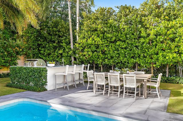 2745 S Flagler Drive, West Palm Beach, FL 33405