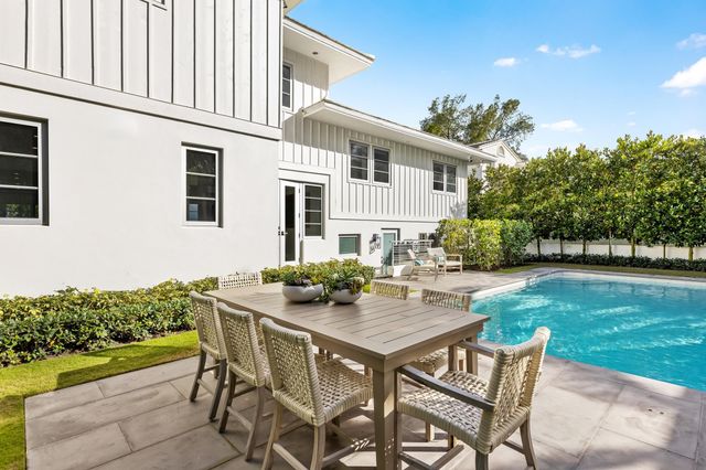 2745 S Flagler Drive, West Palm Beach, FL 33405