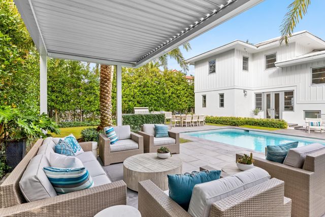 2745 S Flagler Drive, West Palm Beach, FL 33405