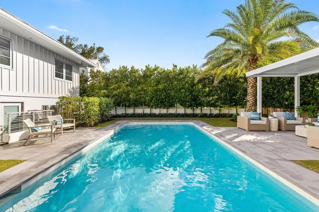 2745 S Flagler Drive, West Palm Beach, FL 33405