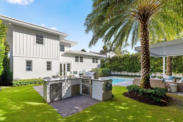 2745 S Flagler Drive, West Palm Beach, FL 33405