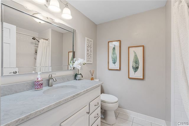 5018 Chesapeake Drive, Clay, NY 13212