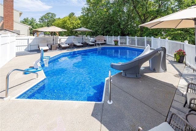 5018 Chesapeake Drive, Clay, NY 13212