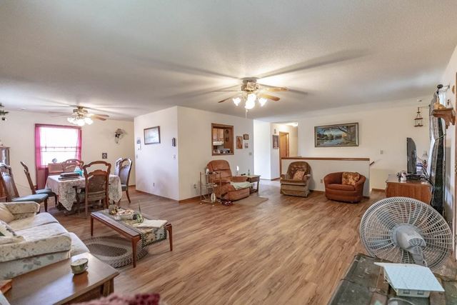 7067 SW Meadowlark Rd, Andover, KS 67002