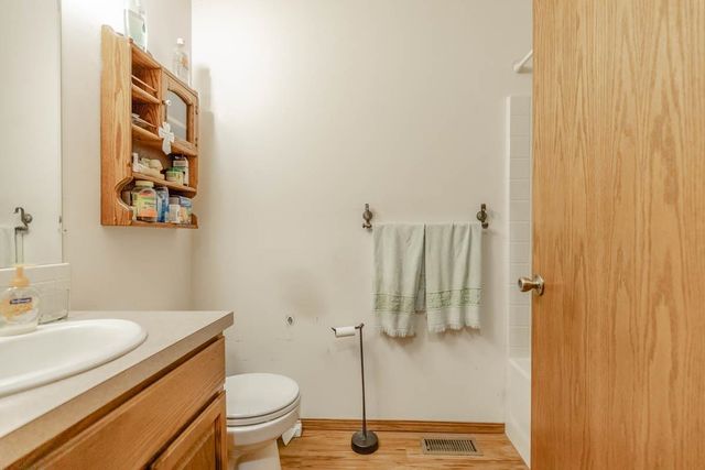 7067 SW Meadowlark Rd, Andover, KS 67002