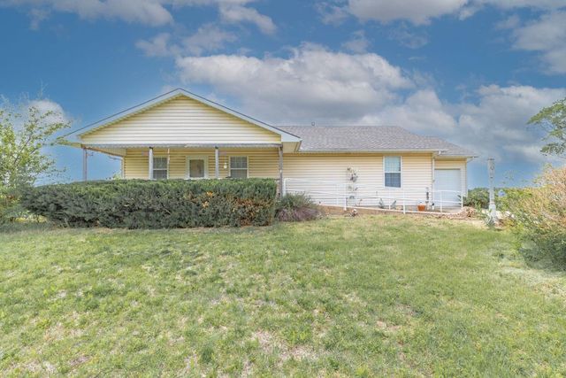 7067 SW Meadowlark Rd, Andover, KS 67002