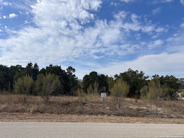 350 Iron Hill, New Braunfels, TX 78132