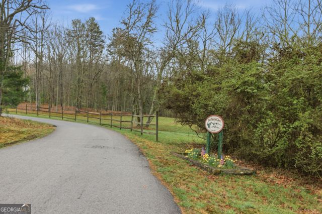 318 Wilmot Fabus Mountain Road, Blairsville, GA 30512