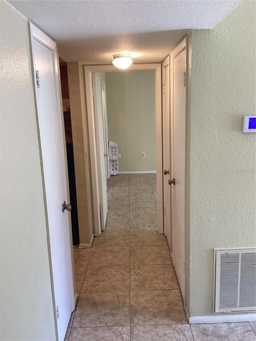 14321 HANGING MOSS CIRCLE 101, Tampa, FL 33613