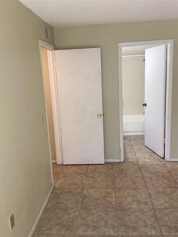 14321 HANGING MOSS CIRCLE 101, Tampa, FL 33613