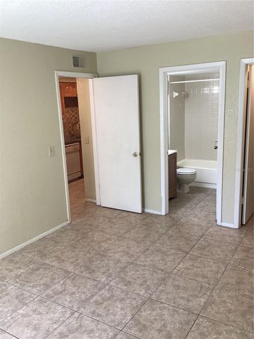 14321 HANGING MOSS CIRCLE 101, Tampa, FL 33613