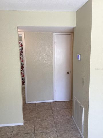 14321 HANGING MOSS CIRCLE 101, Tampa, FL 33613