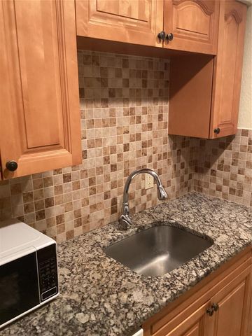 14321 HANGING MOSS CIRCLE 101, Tampa, FL 33613