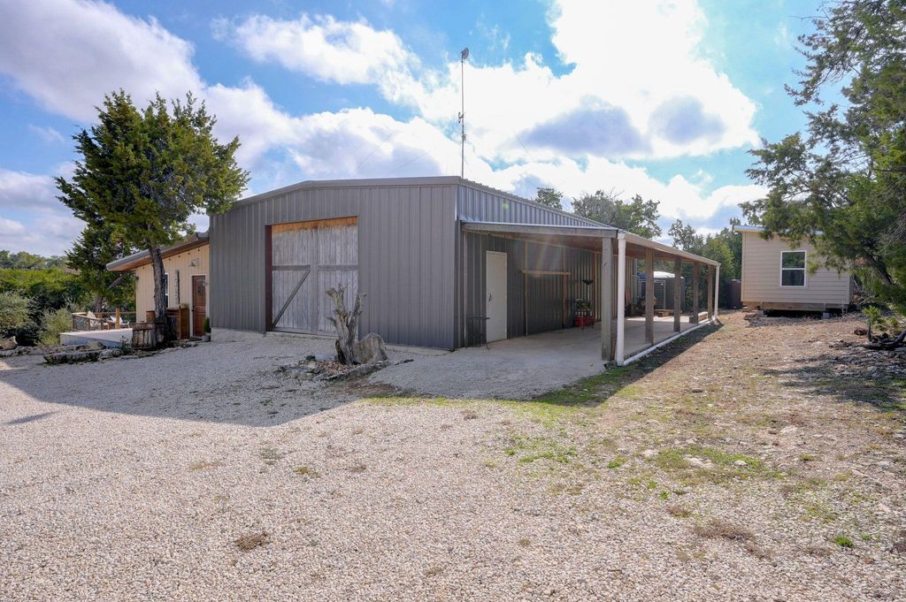 7655 Mount Sharp RD, Wimberley, TX 78676