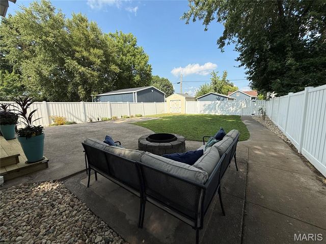 1821 Evergreen Avenue, Alton, IL 62002