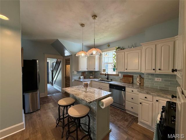 1821 Evergreen Avenue, Alton, IL 62002