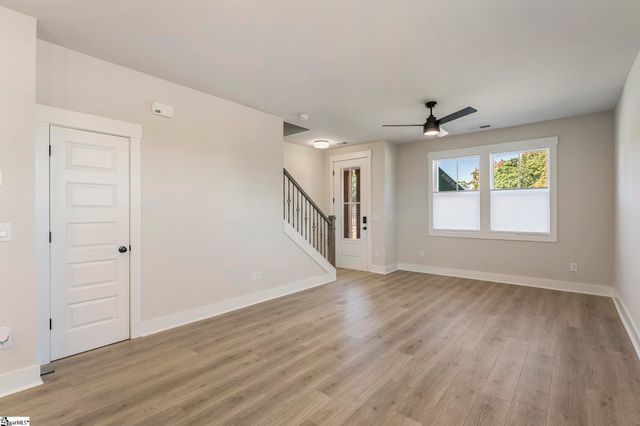 1198 N Pleasantburg Drive, Greenville, SC 29607