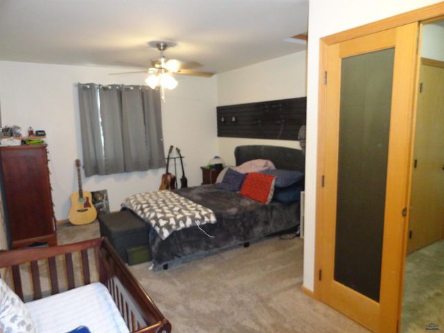 775 OLD CAVALRY RD, Box Elder, SD 57719