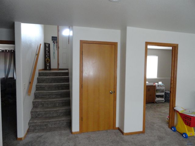 775 OLD CAVALRY RD, Box Elder, SD 57719