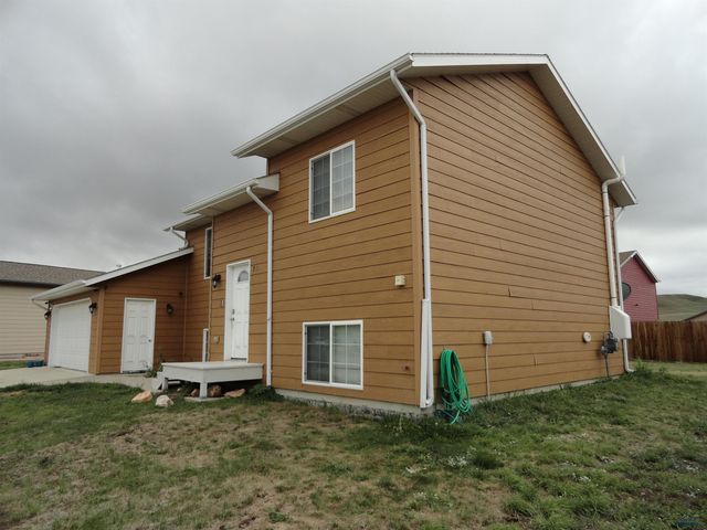 775 OLD CAVALRY RD, Box Elder, SD 57719