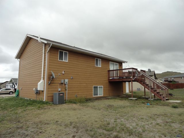 775 OLD CAVALRY RD, Box Elder, SD 57719