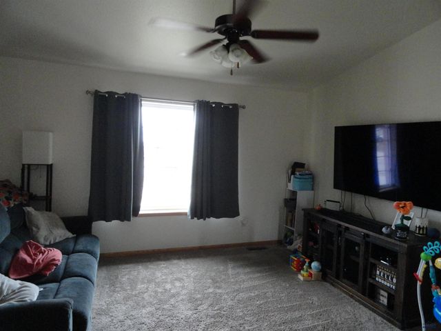 775 OLD CAVALRY RD, Box Elder, SD 57719