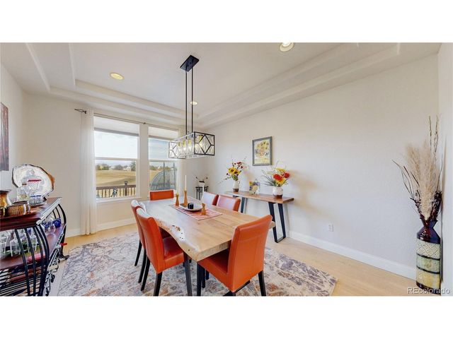 831 Glenarbor Cir, Longmont, CO 80504