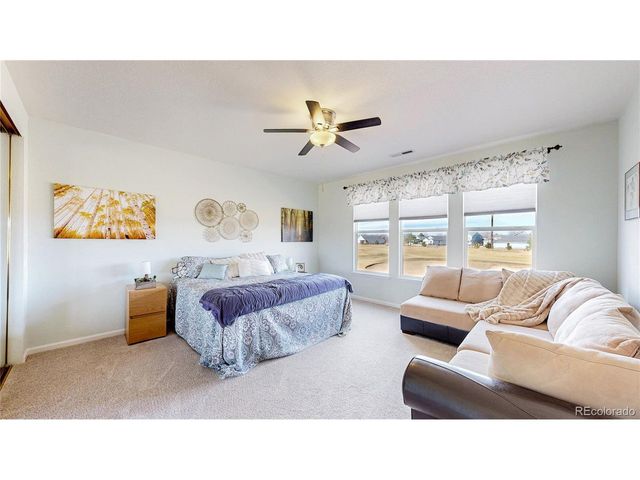 831 Glenarbor Cir, Longmont, CO 80504