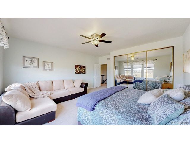 831 Glenarbor Cir, Longmont, CO 80504