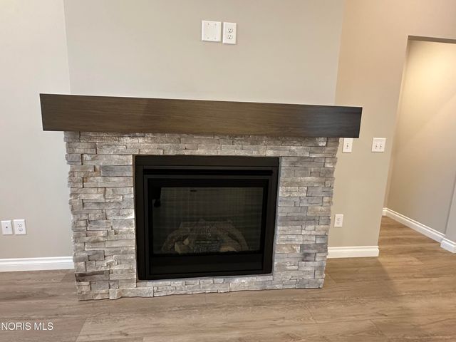 25264 E Sunset Maple Drive, Perrysburg, OH 43551