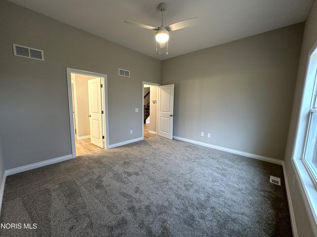 25264 E Sunset Maple Drive, Perrysburg, OH 43551