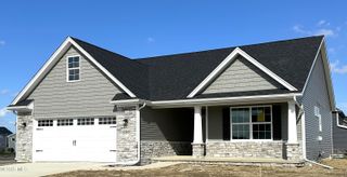 25264 E Sunset Maple Drive, Perrysburg, OH 43551