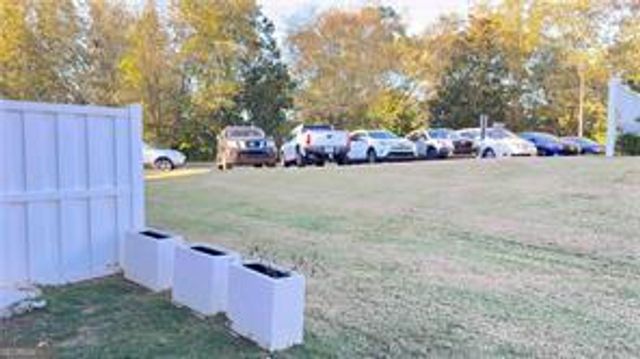 6243 Shoreview Circle, Flowery Branch, GA 30542