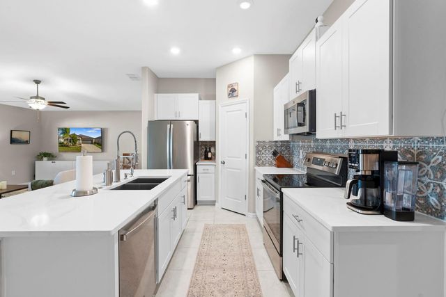 7166 SAMUEL IVY DRIVE, Tampa, FL 33619