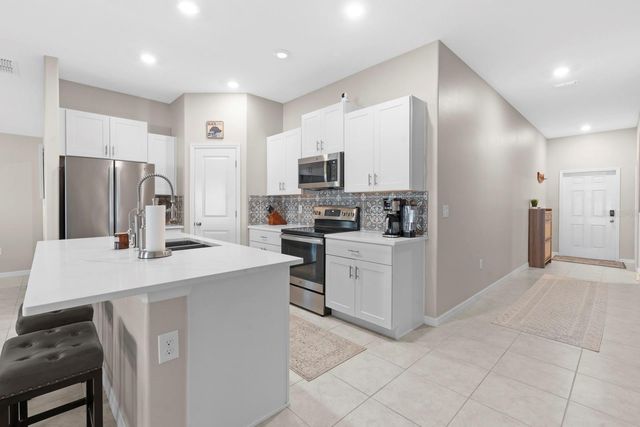 7166 SAMUEL IVY DRIVE, Tampa, FL 33619