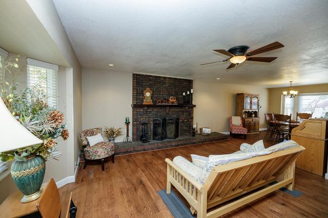 3837 Haverhill Ct, Modesto, CA 95356