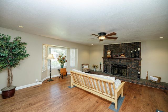 3837 Haverhill Ct, Modesto, CA 95356