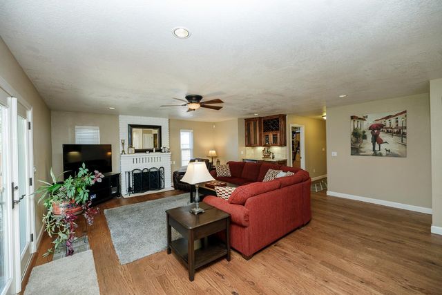 3837 Haverhill Ct, Modesto, CA 95356