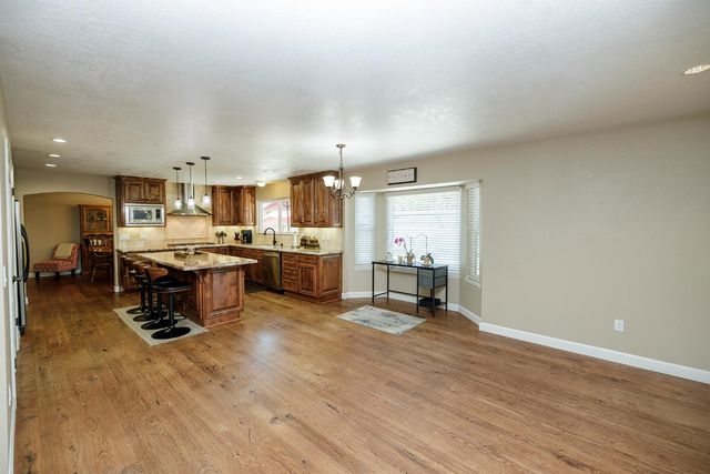 3837 Haverhill Ct, Modesto, CA 95356