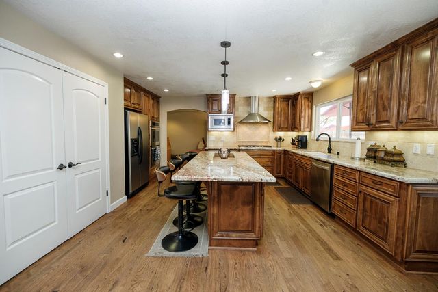 3837 Haverhill Ct, Modesto, CA 95356