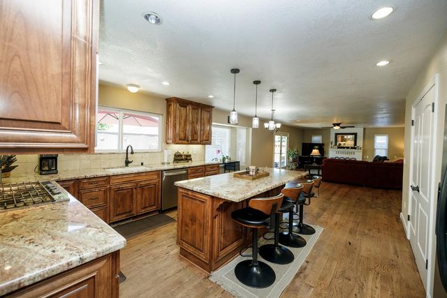 3837 Haverhill Ct, Modesto, CA 95356