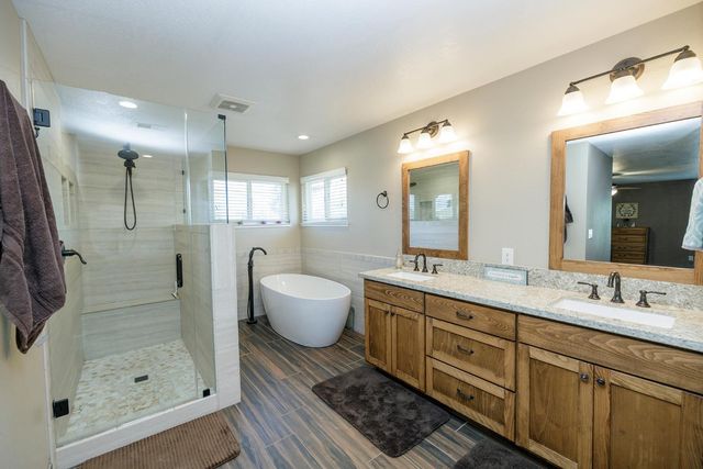 3837 Haverhill Ct, Modesto, CA 95356