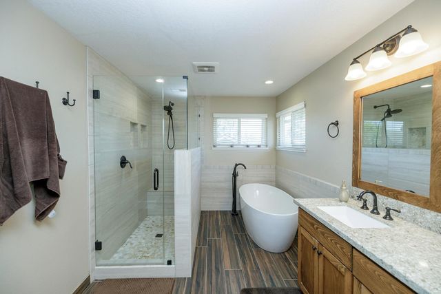 3837 Haverhill Ct, Modesto, CA 95356